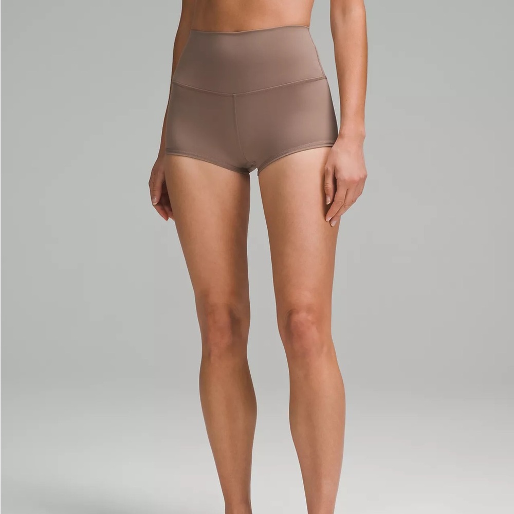 Lululemon Align High-Rise Short 2”
